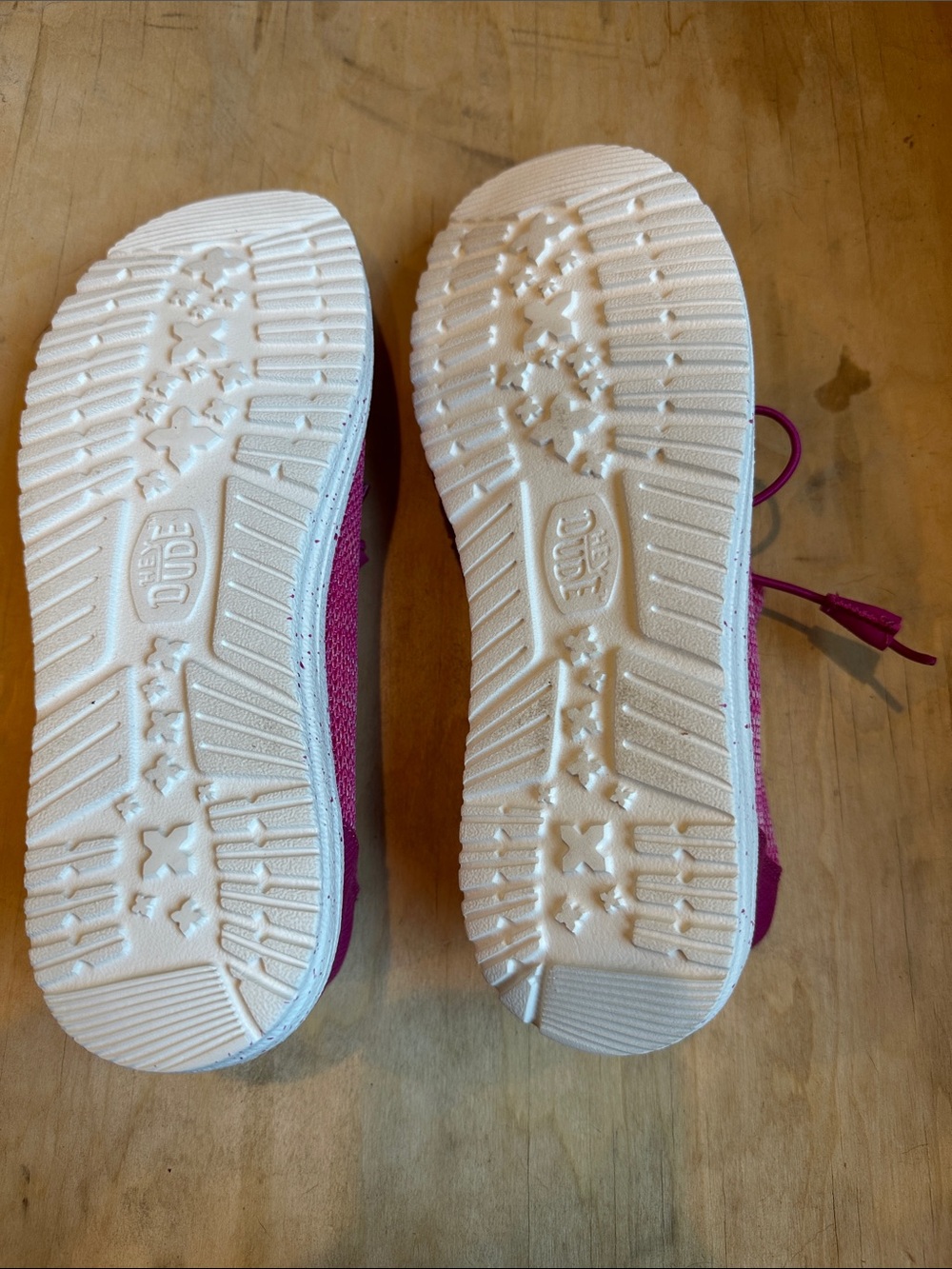 NWOT Hey Dude Slip-On Sneakers in Fuchsia - Picture 3 of 3